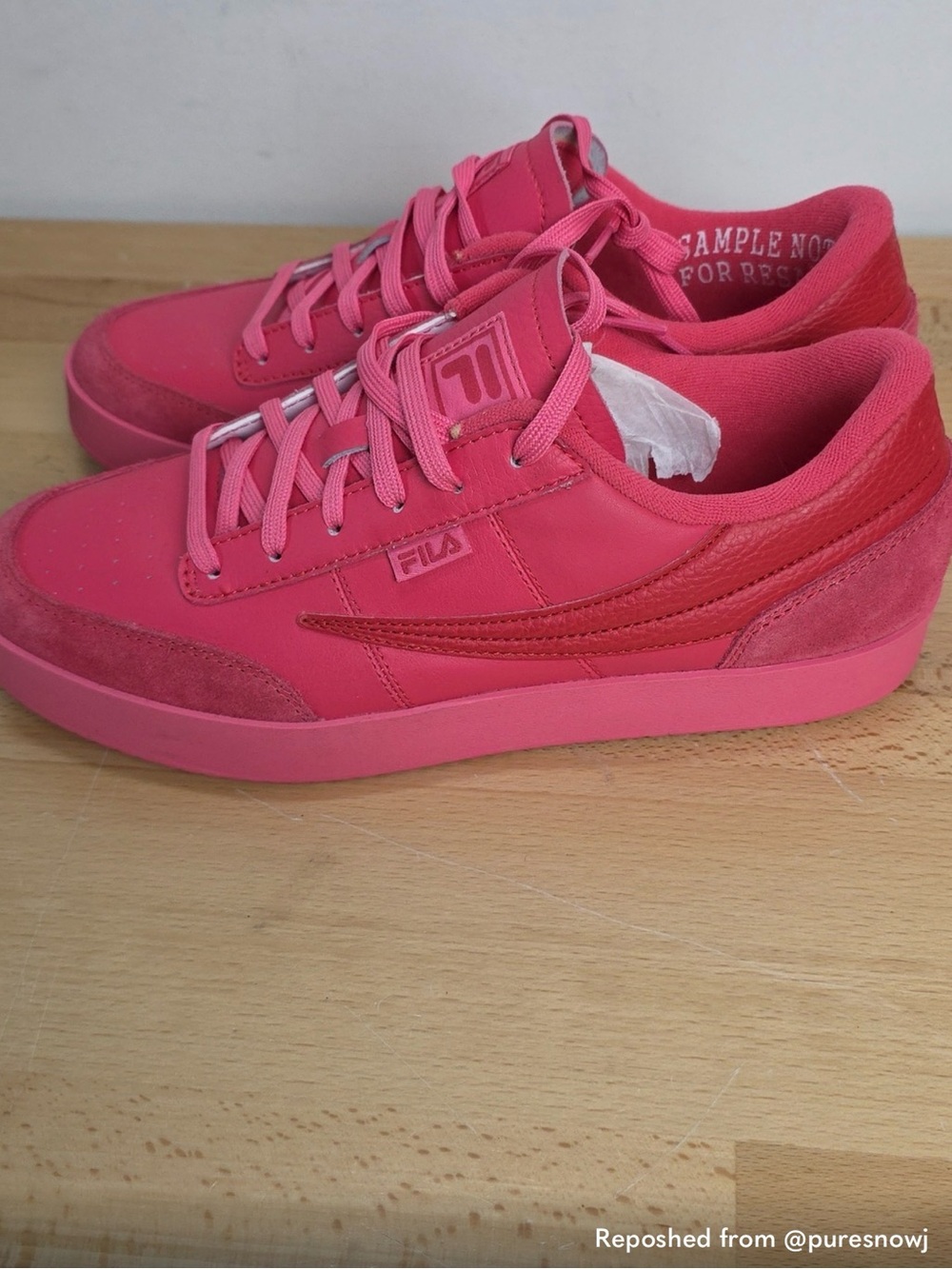 Fila Pink Men’s 9 Sneakers